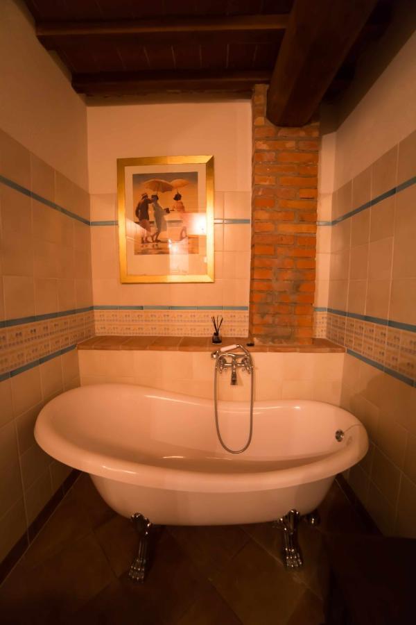 Agriturismo Borgo 7 Tigli - Apt 1 Montepulciano Stazione المظهر الخارجي الصورة