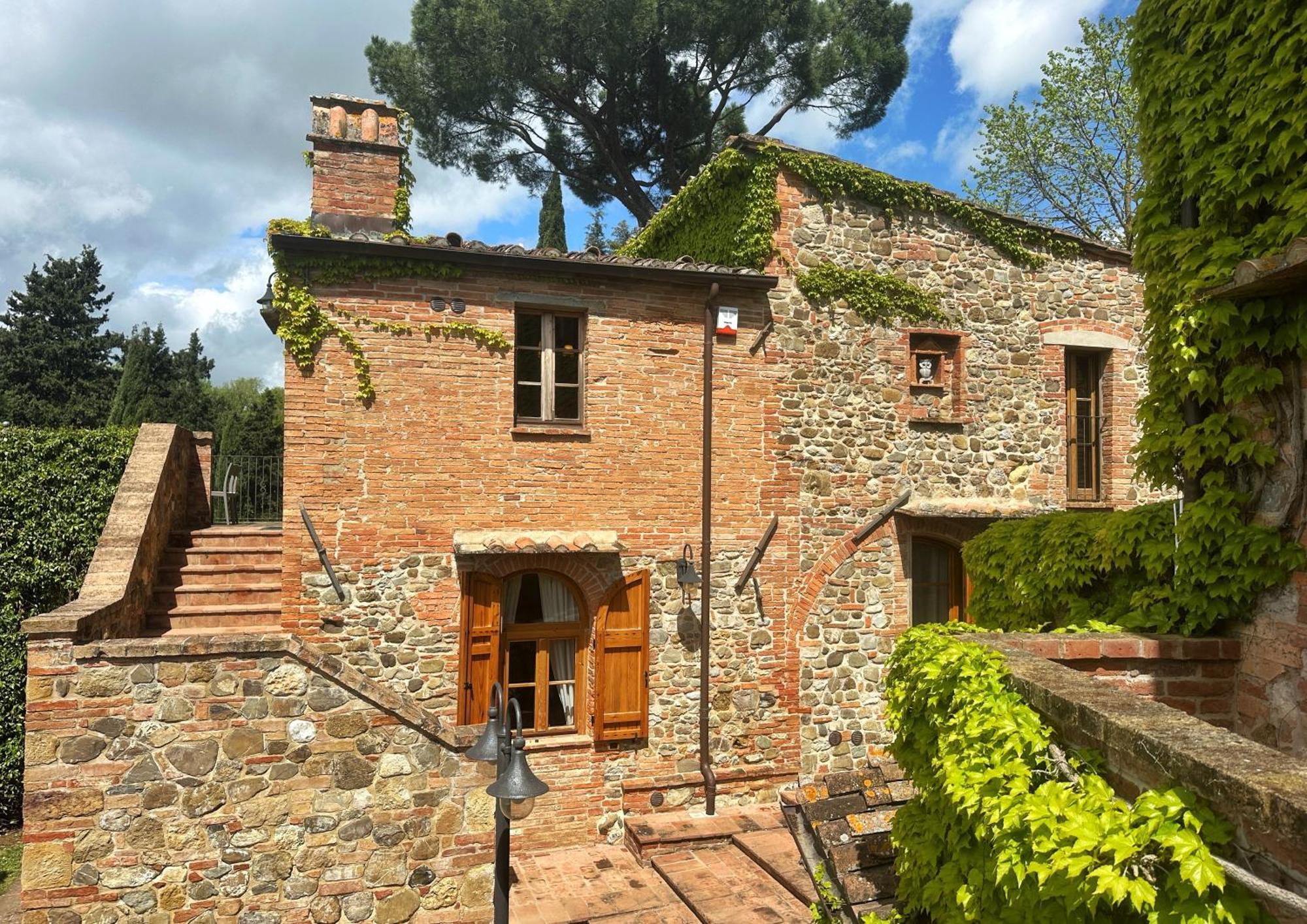 Agriturismo Borgo 7 Tigli - Apt 1 Montepulciano Stazione المظهر الخارجي الصورة
